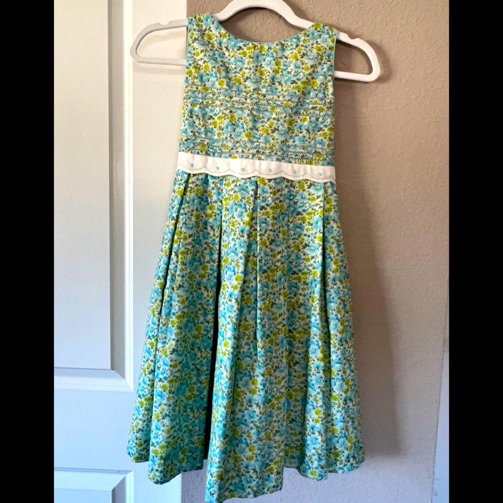 Serious LoveShackFactory vibes meets Nantucket dress